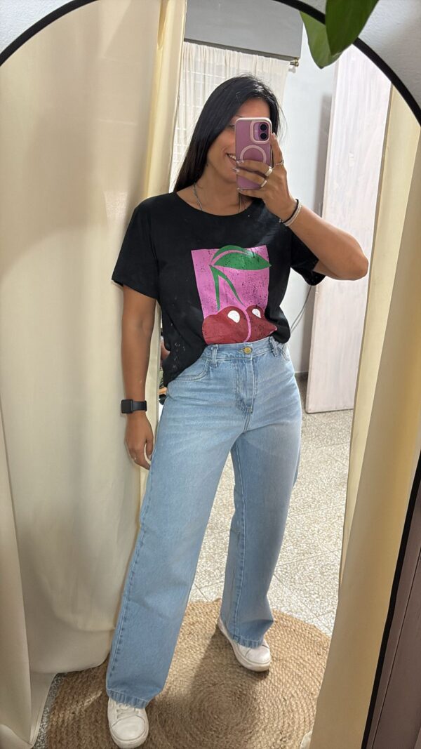 Remera Cherry