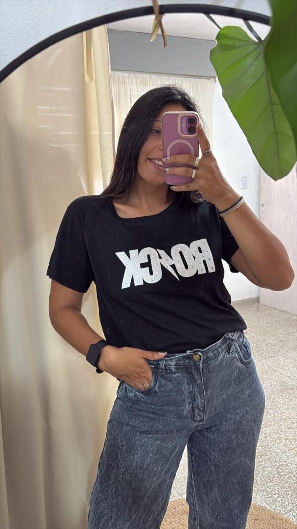 Remera Rock Negra