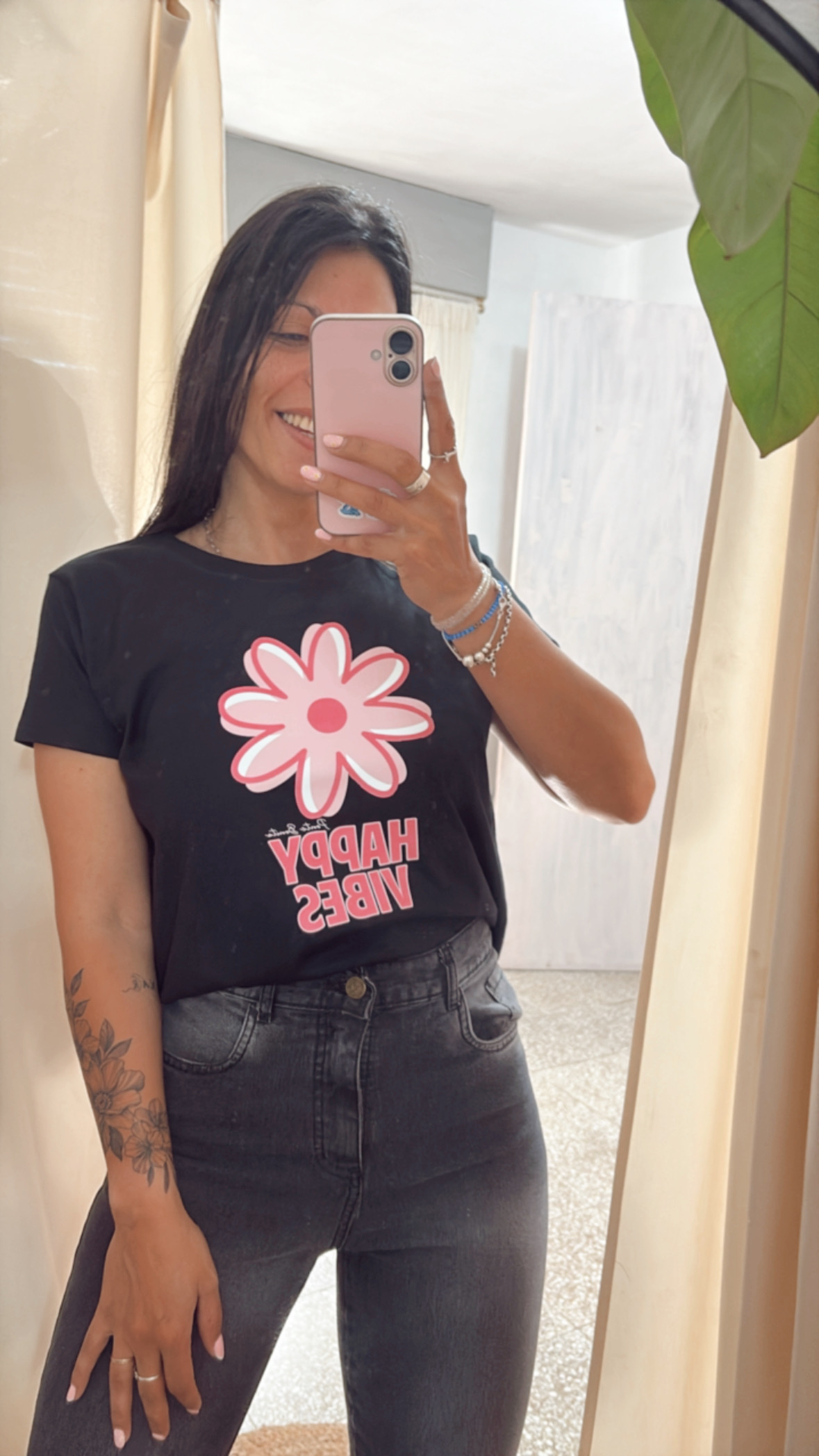 Remera Happy Vibes by Ponte Bonita